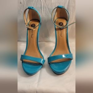 *NEW* Michael Antonio teal heeled sandals